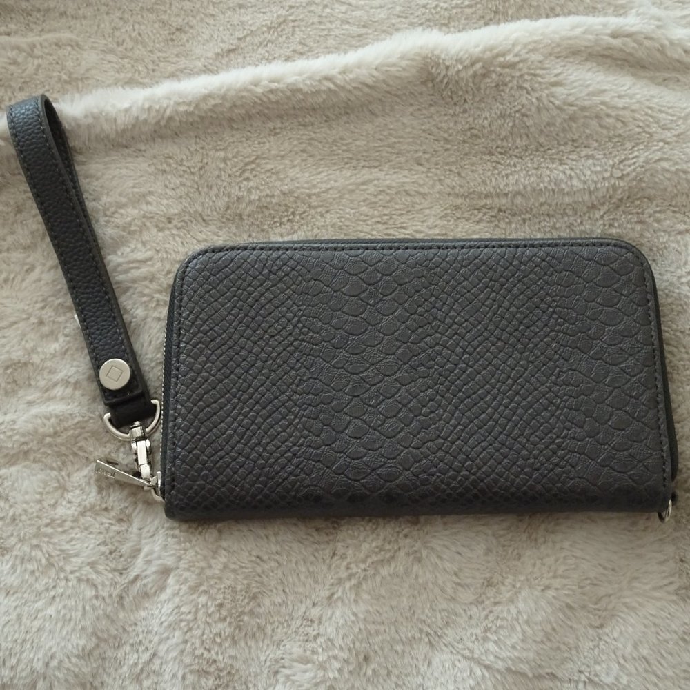 Thirty One All About the Benjamins Wallet